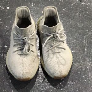 Yeezy 350 V2 Sesame
